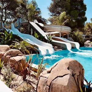 2* Parque de Campismo Holacamp Sitges Garrofer